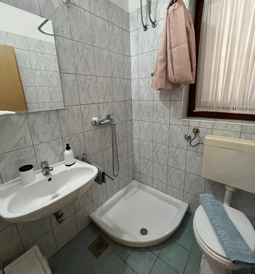 Linc Rooms & Apartments Banjole Buitenkant foto