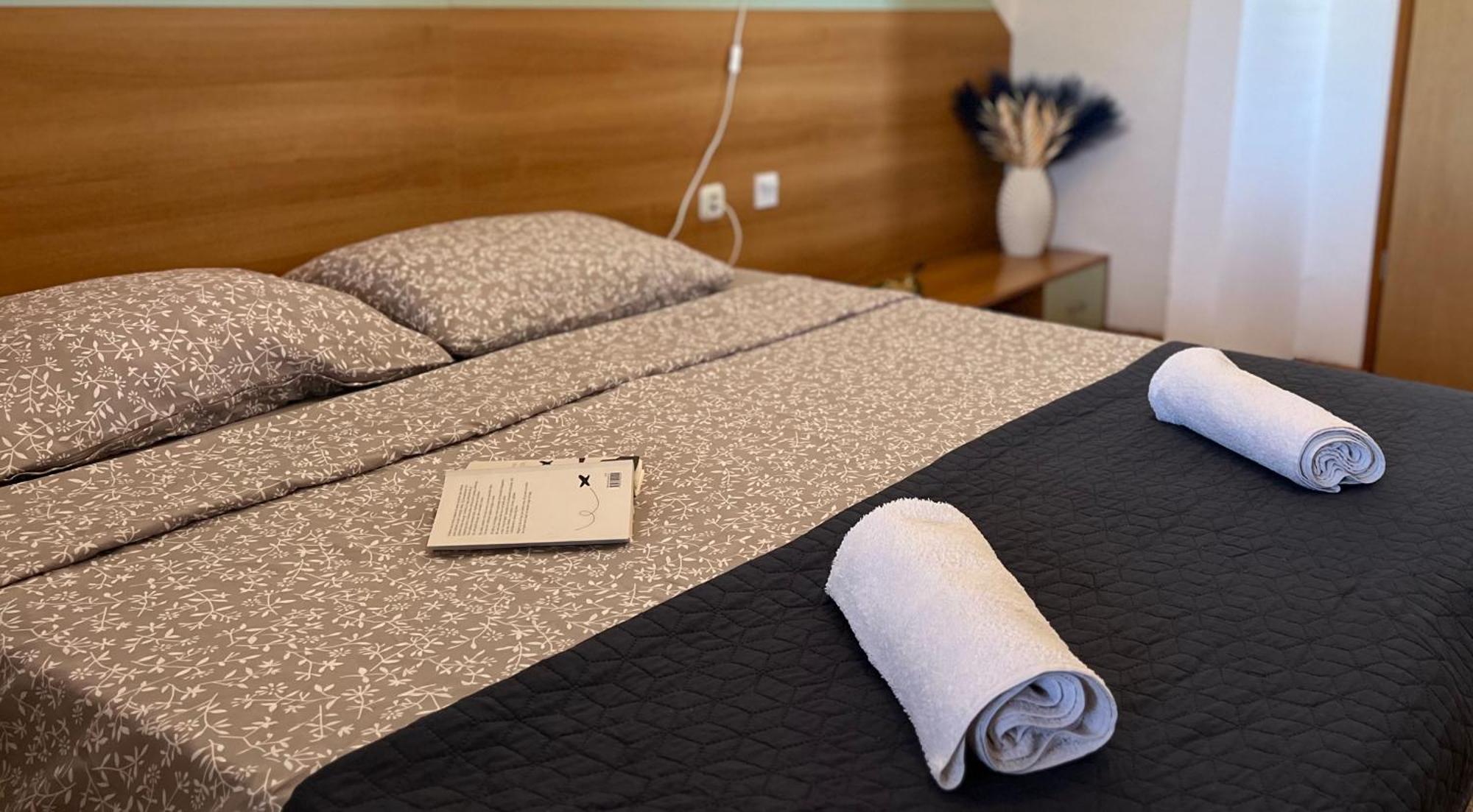Linc Rooms & Apartments Banjole Buitenkant foto